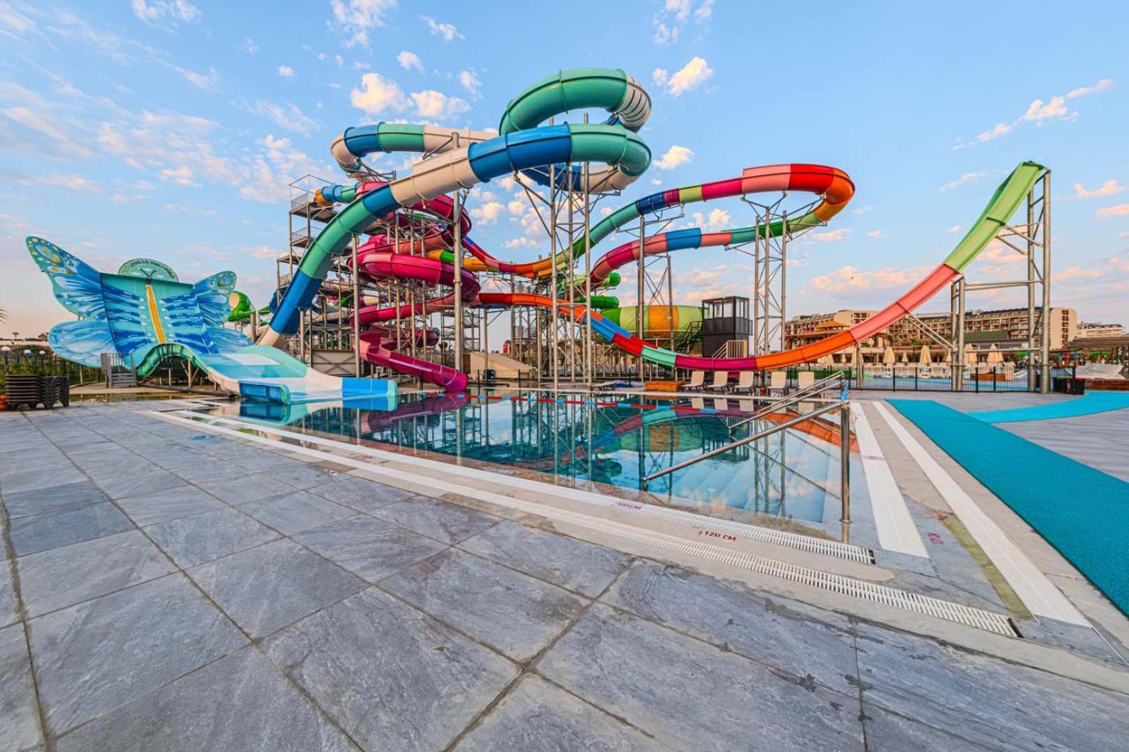 Dream Fun World Hotel ซีเด ภายนอก รูปภาพ